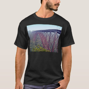 Neuer Fluss-Schlucht-Brücke T-Shirt