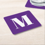 Neuer lila, kundenspezifischer Anfangsbuchstabe in Rechteckiger Pappuntersetzer<br><div class="desc">Moderne Monogramm lila violett und weiß benutzerdefinierte Anfangsbuchstaben oder Zahl Typografie Party Square Paper Untersetzer. Anpassbarer weißer Text auf lila violettem Hintergrund. Alle Farben können bearbeitet werden. Sie können es mit einer Zahl,  Jahr,  Initial,  Buchstaben,  Monogramm,  Familienmonogramm anpassen. Diese sind ideal für Geburtstagsfeiern und Hausfeiern.</div>