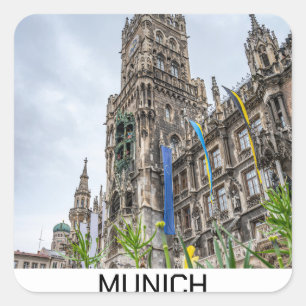 Neuer Rathausturm in München, Deutschland Quadratischer Aufkleber