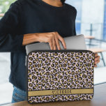 Neuer Tierdruck Laptopschutzhülle<br><div class="desc">Die moderne Animal Print Laptop Hülle verbindet elegantes Design mit personalisierter Eleganz. Mit einem Tierhintergrund, der mit rechteckigem Raum für Personalisierungszwecke geschnitten ist, wird dieser Fall mit einer luxuriösen, aber wilden Brise und Platz für Ihren Namen betont, was ihn zu einem einzigartigen Produkt macht. Mit langlebigen Materialien gebaut, um einen...</div>