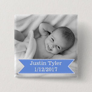 Neues Baby-Foto und blauer Jungen-Namensknopf Button