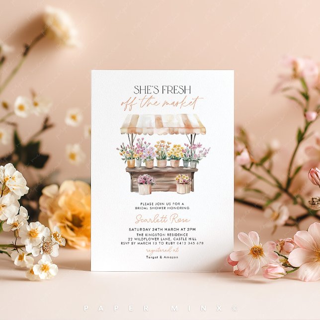 Neues Brautparty für die Blume des Marktes Einladung (She's Fresh off The Market! Peach Flower Stand Farmer's Market Bridal Shower Invitation)