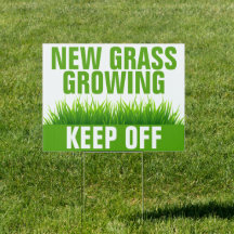 NEUES GRASS-WACHSTUM BEHIELT AB