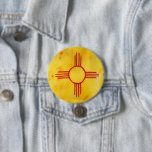 Neues mexikanisches Flaggengebiet Button<br><div class="desc">Karo aus diesem phantastischen Aquarell-Gemälde der Fahne des Staates New Mexiko! Karo in meinem Shop für weitere Designs!</div>