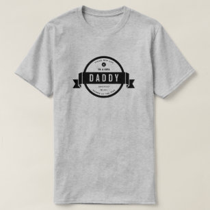 Neues Vater-Shirt-Retro Abzeichen-VatiRookie des T-Shirt