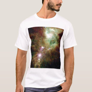 Neugeborene Sterne im Weihnachtsbaum-Cluster T-Shirt