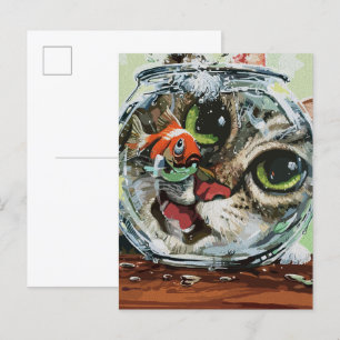 Neugierige Katze und vorsichtiger Goldfisch Postkarte