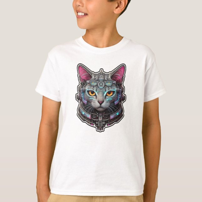 Neugierige Kitty in einem Cyber-Helm T-Shirt (Vorderseite)