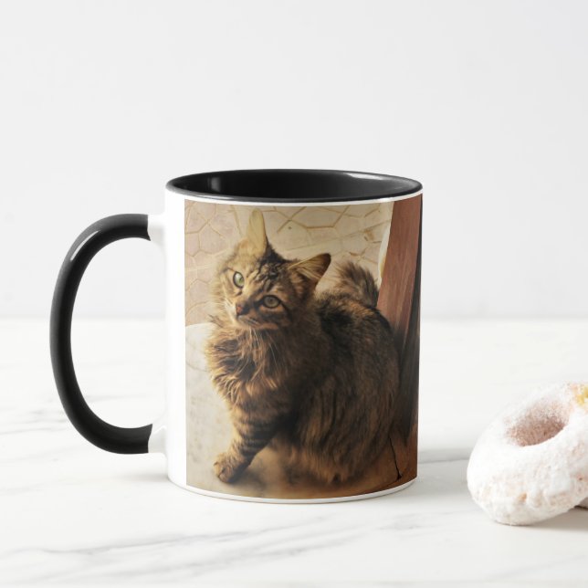 Neugierige Kitty Tasse (Mit Donut)