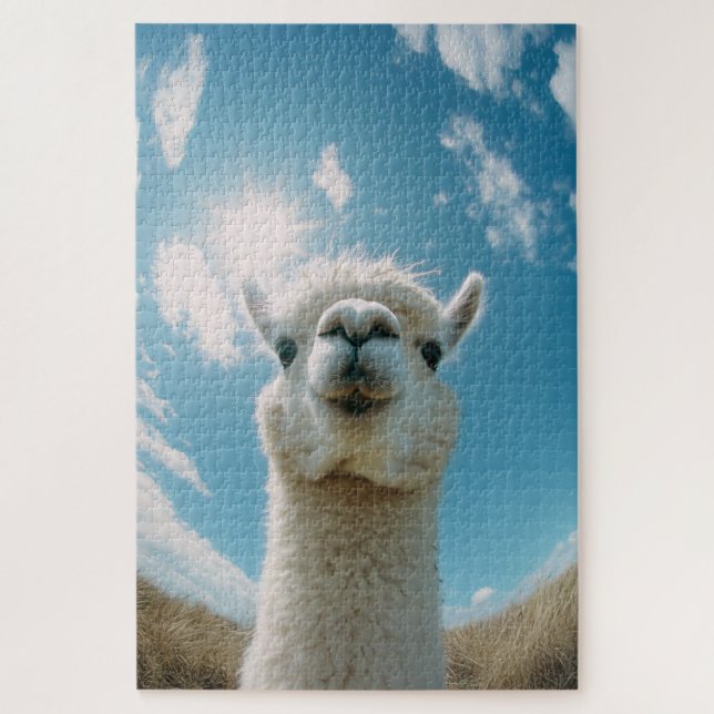 Neugieriger Alpaca unter der Sonne (Vertikal)