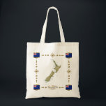 Neuseeland-Karte   Flaggen-Tasche Tragetasche<br><div class="desc">Dieses Ausrüstungsbeschreibungen,  die eine Neuseeland-Karte durch eine dekorative Ordnung umgab,  welche die Staatsflagge enthält.
Der Entwurf ist auf einer Vielzahl der Taschenarten und -farben verfügbar.
Sie können Ihren eigenen Text/Grafiken unter Verwendung hinzufügen "besonders anfertigen es!" Eigenschaft.





© FlagAndMap 2010.
Karte abgeleitet von den Bildern an: http://www.lib.utexas.edu/maps/</div>
