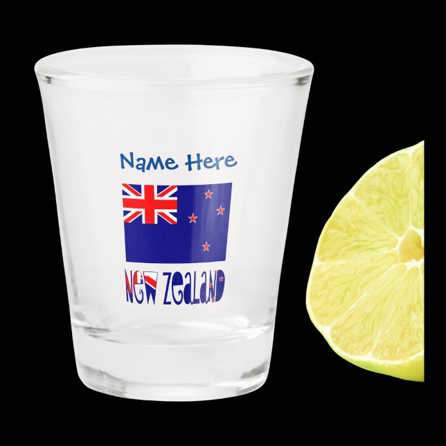 Neuseeland Neuseeland Flaggen Blue Personalizati Schnapsglas (Shot glass has New Zealander flag and words NEW ZEALAND below in flag colors. Above, add a name.)