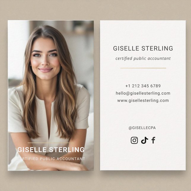 Neutral Beige Accountant CPA Minimal Modern Visitenkarte (Von Creator hochgeladen)
