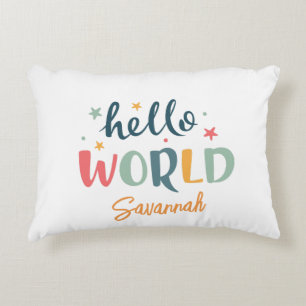 Neutrale Baby Shower Baby mit individuellem Namen Dekokissen
