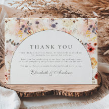 Neutrale Florale Gartenhochzeit