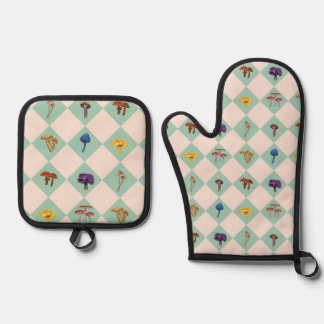 Neutrale Karos mit verschiedenen Pilzen Ofenhandschuh & Topflappen-Set
