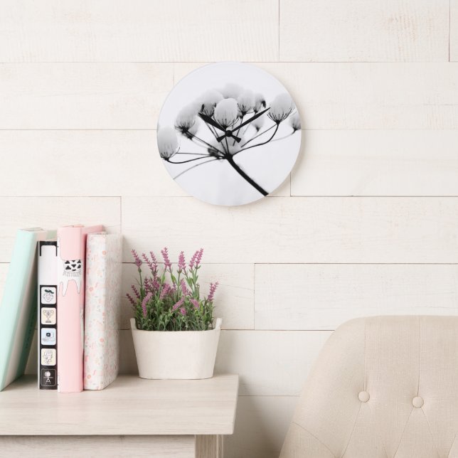 Neutrale weiße Schneemobile von Ava Große Wanduhr (Lesesaal)