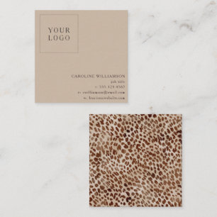 Neutrales Cheetah-Print Minimalistisches Boutique- Quadratische Visitenkarte