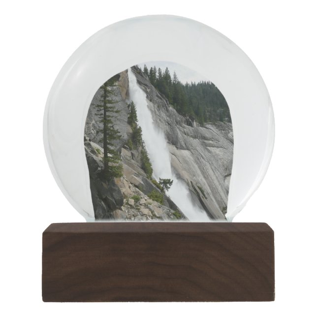 Nevada Falls at Yosemite National Park Schneekugel (Vorderseite)