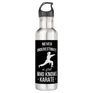 Never Underestimate A Girl Who Knows Karate Martia Edelstahlflasche