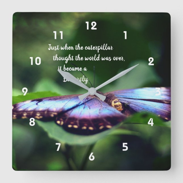 New Beginnings Butterfly Inspirational Quote  Quadratische Wanduhr (Vorderseite)