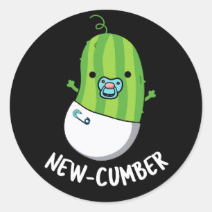 New cumber Funny Veggie Cucumber Pun Dark BG Runder Aufkleber