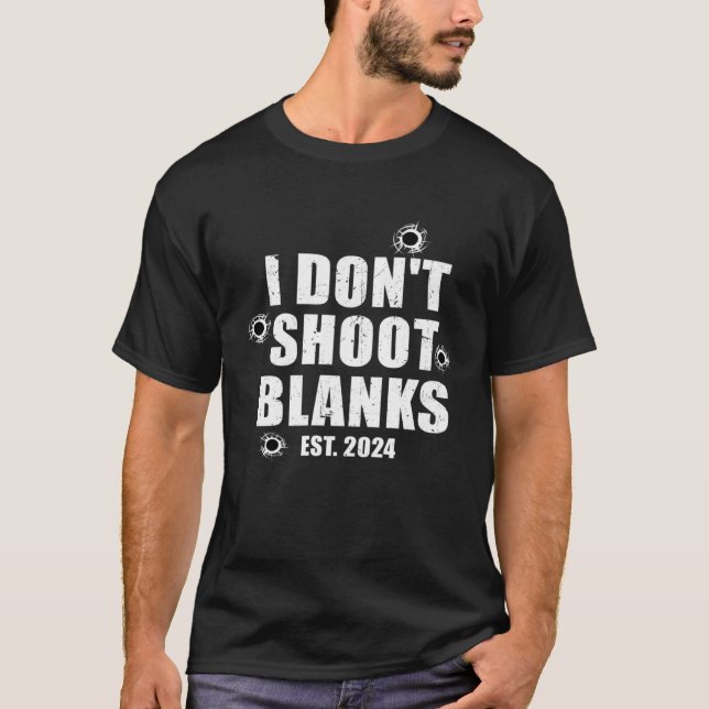 New Dad 2024 Ankündigung Bald wird zu fördern T-Shirt (Vorderseite)