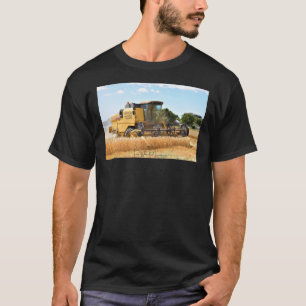 New Holland kombinieren Harvester mit Vier-Rad-Far T-Shirt