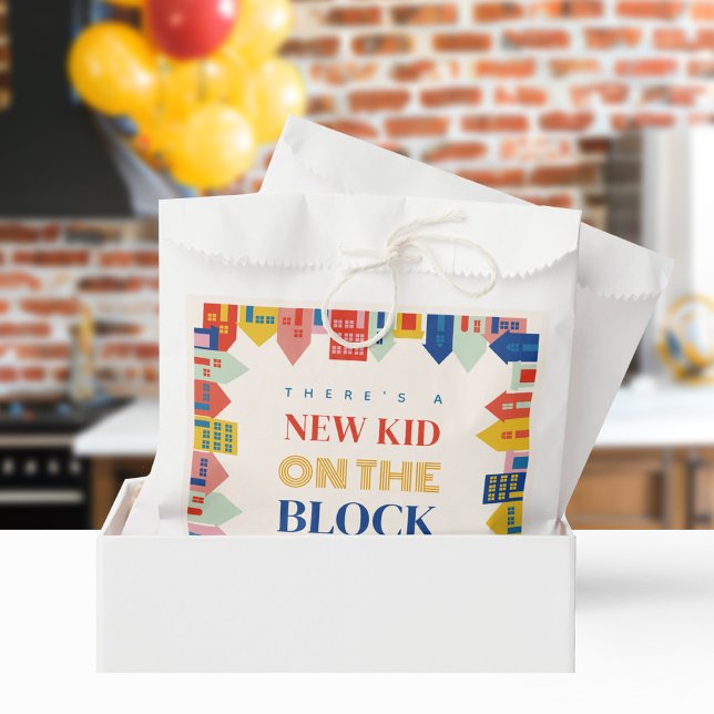 New Kid On The Block Houses Neutral Baby Shower Geschenktütchen (Von Creator hochgeladen)