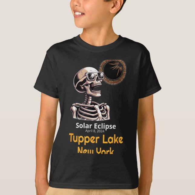 New Skeleton Solar Eclipse Tupper Lake T-Shirt (Vorderseite)