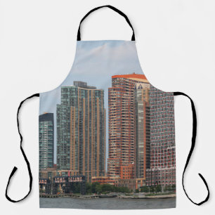 NEW YORK - 5. JULI 2015: Long Island City Wasserfi Schürze