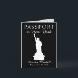 New York City 21ST Geburtstagspass Einladung<br><div class="desc">Ein lustiges 21st Geburtstagsgeschenk Überraschung! Brauchen Sie einen lustigen Weg, um eine Reise als Geschenk zu machen? Senden Sie einen Pass mit allen Informationen. Ich habe zwei Fotos aufgenommen, die ich in einem NYC Urlaub genommen habe, damit Sie diese Fotos behalten oder Ihre eigenen hinzufügen können. FARBEN WERDEN IN Schwarz,...</div>