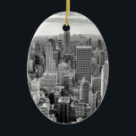 New York City Skyline Keramikornament<br><div class="desc">Schwarz-Weiß-Amerikanische Städte Kunstfotografie - New York City Manhattan Vintages Foto Image</div>