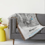 New York City Wedding Anniversary Location Marker Decke<br><div class="desc">Eine New Yorker Stadtkarte wirft eine Decke mit einer lustigen Möglichkeit, einen Ort in Ihrer Stadt zu markieren! Befolgen Sie die Anweisungen im Textfeld, um es zu bearbeiten und so anzupassen, dass es für Ihren Geschenkempfänger perfekt geeignet ist. Ein großartiges Geschenk nach der Hochzeit für Braut und Bräutigam oder für...</div>