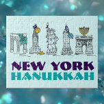 New York Hanukkah Chanukah NYC Jüdischer Feiertag<br><div class="desc">Puzzle bietet eine originelle Illustration verschiedener NYC-Sehenswürdigkeiten,  die für Hanukkah "gekleidet" sind. Diese Chanukah Illustration ist auch auf anderen Produkten verfügbar. Sehen Sie nicht,  wonach Sie suchen? Brauchen Sie Hilfe bei der Anpassung? Kontaktieren Sie Rebecca,  um etwas für Sie entworfen zu haben.</div>