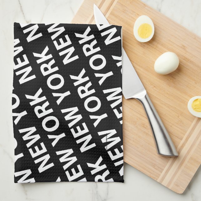 New York Pattern White Handtuch (Viertel Falte)