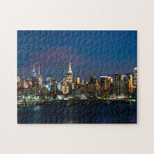 New York Skyline in der Nacht 2023 (Horizontal)