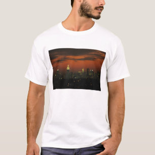New York, USA. Skyline von Uptown Manhattan 2 T-Shirt