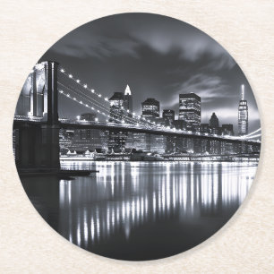 New Yorker Skyline Brooklyn Bridge Monochrom Nacht Runder Pappuntersetzer