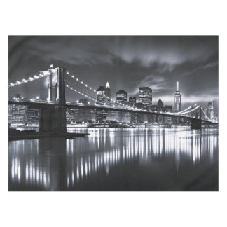 New Yorker Skyline Brooklyn Bridge Monochrom Nacht Tischdecke