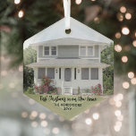 New Zuhause Foto First Christmas Einfache Schwarze Ornament Aus Glas<br><div class="desc">Feiern Sie die Freude an Ihrem neuen Ort mit dem Foto "Erste Weihnachten in unserem neuen Zuhause", sechseckigen Glasschmuck. Bild und alle Formulierungen auf dieser Vorlage sind einfach zu personalisieren. Das moderne minimalistische Schwarz-Weiß-Overlay-Design bietet ein Bild Ihrer Wahl und eine handgeschriebene Schrift-Typografie-Nachricht, Name und Jahr. Dieser einzigartige Familiensaft fügt eine...</div>