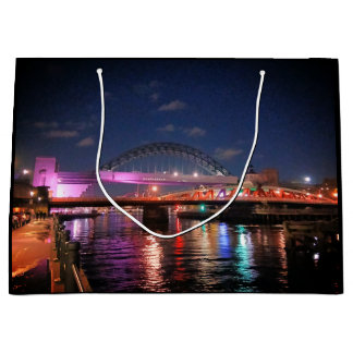 Newcastle-Brücken Große Geschenktüte