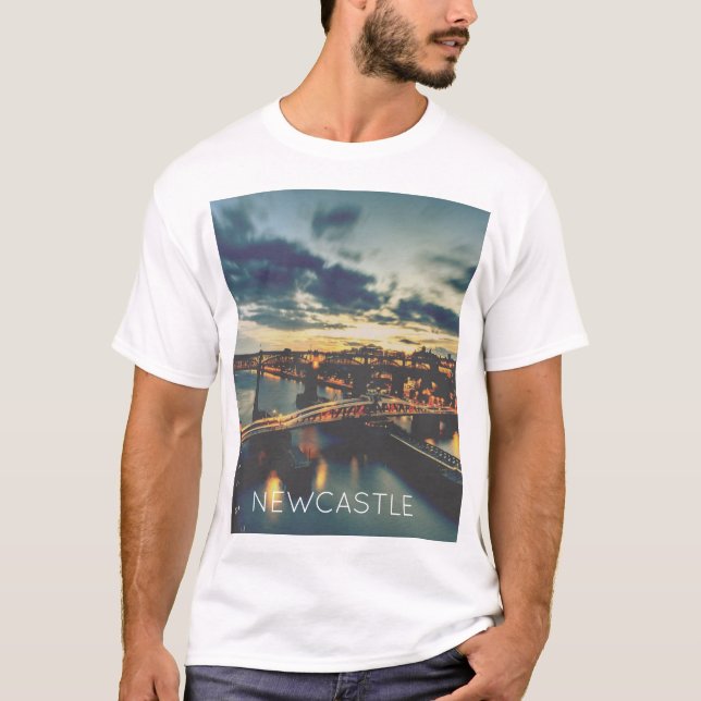 Newcastle, T-shirt gainé court BRITANNIQUE (Devant)