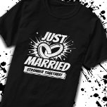 Newlywed - Wedding Honeymoon Drehmoment - Just Mar T-Shirt<br><div class="desc">This fun just married design is perfekt for the newlywed paaret to celebrate at their wedding shower, wedding reception & on their honeymoon. Makes a great Just Married souvenir to always remember your special wedding day celebration! Feature "Just Married - Stronger Together" wedding day paart w/ a vintage comic book...</div>