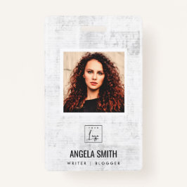 NEWPAPIER TEXTURE EMPLOYEE FOTO BARCODE NAME AUSWEIS