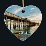 Newport Beach Balboa Pier Keramik Ornament<br><div class="desc">Newport Beach's Balboa Pier in sonniger Südkalifornien. Ein individualisierbares Ornament mit vielen Optionen.</div>
