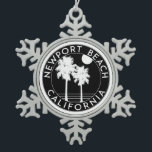 Newport Beach California Surfsurf Schneeflocken Zinn-Ornament<br><div class="desc">Newport Beach California Surfsurf</div>