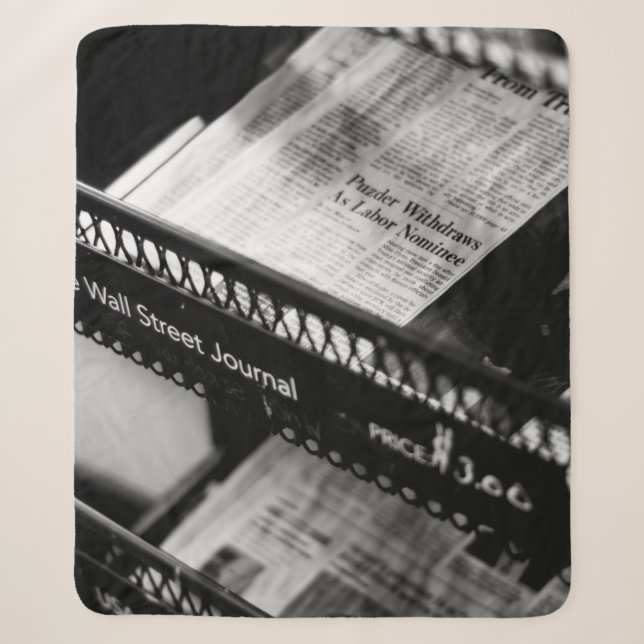 NEWSPAPIERE AUF DER WALL STREET JOURNAL RACK SHERPADECKE (Vorderseite)