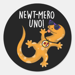 Newt-mero Uno Funny Newt Pun Dark BG Runder Aufkleber