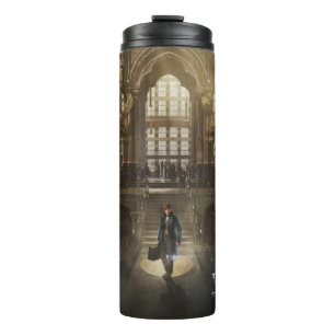 NEWT SCAMANDER™ am Hauptsitz von MACUSA™ Thermosbecher